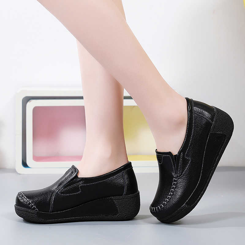 Mocassini Hightops Universal B - огляд і ціна Women Shoes Name