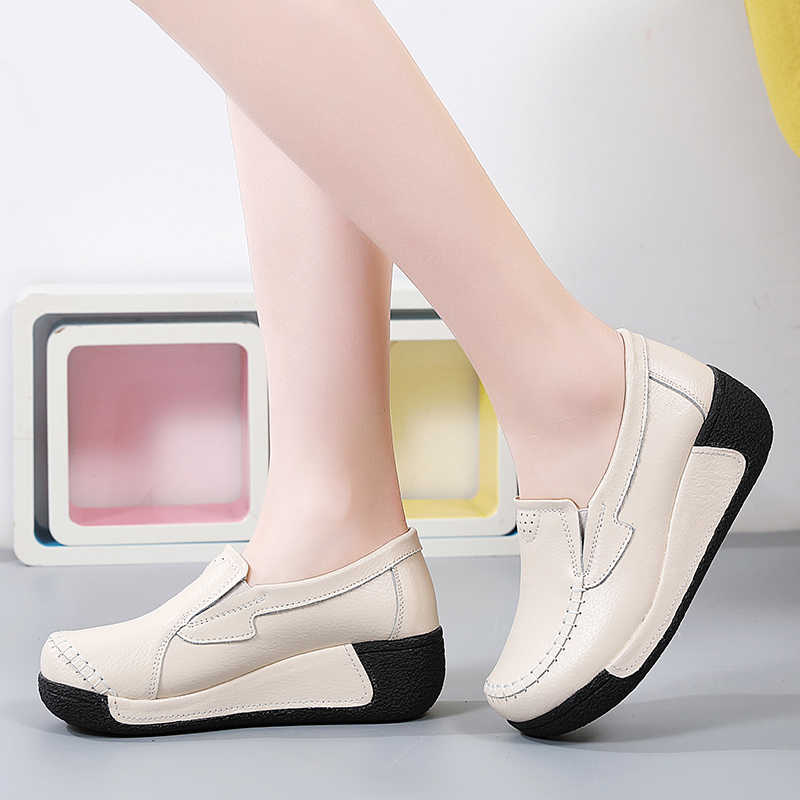 Mocassini Hightops Universal B - огляд і ціна Women Shoes Name