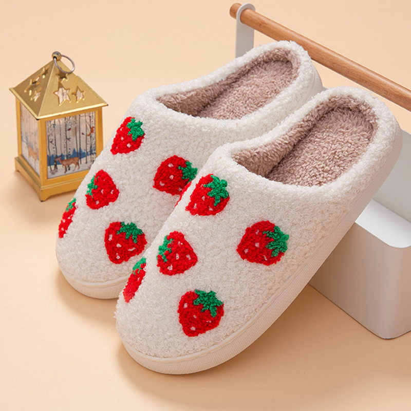 Strawberry Women's Slippers Ho - огляд і ціна Women'S Shoes For Fall